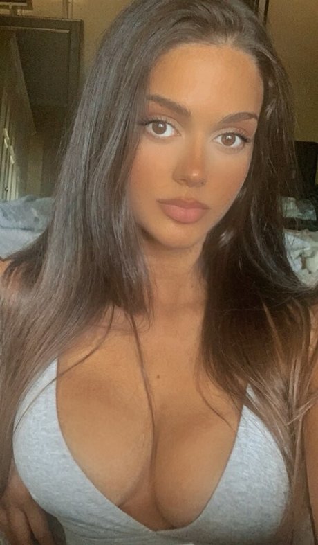 Alexandra Malliaras actress img