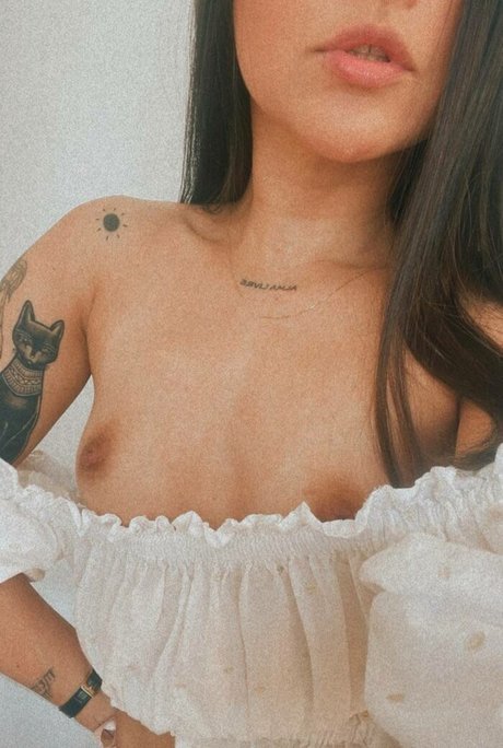 Julieta Baldon model sexy pictures