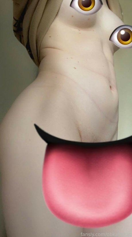 BipsyGG star nude picture