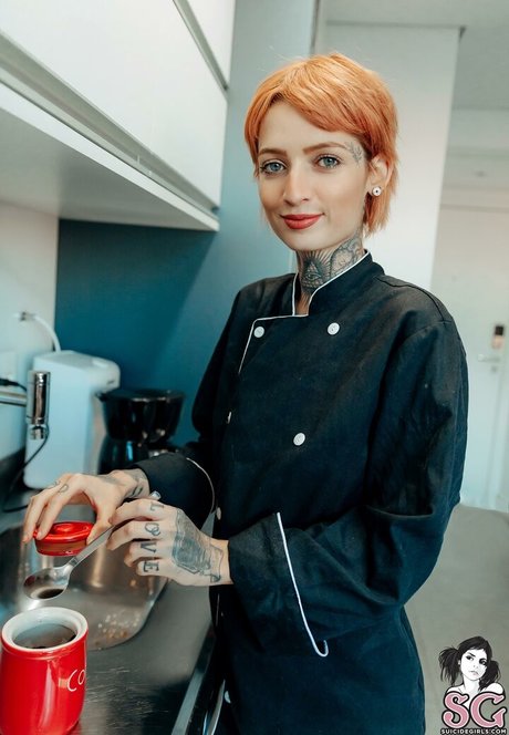 millene naked model galleries