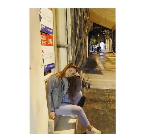 Aria Paria model beautiful photo