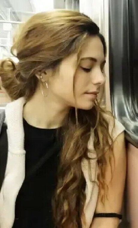 Aria Paria star porn pictures