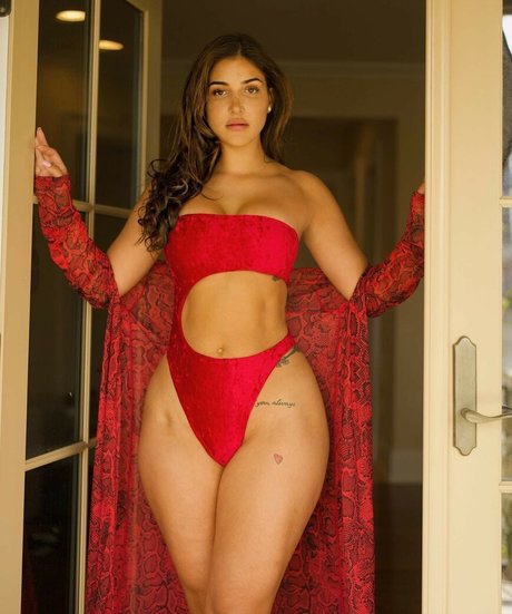 Alyssa Sorto beautiful actress image