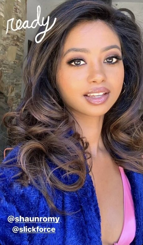 Shaun Romy adult actress galleries