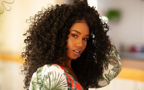 Railelli Leon pretty pornstar galleries