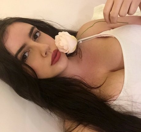 okmilky erotic star img