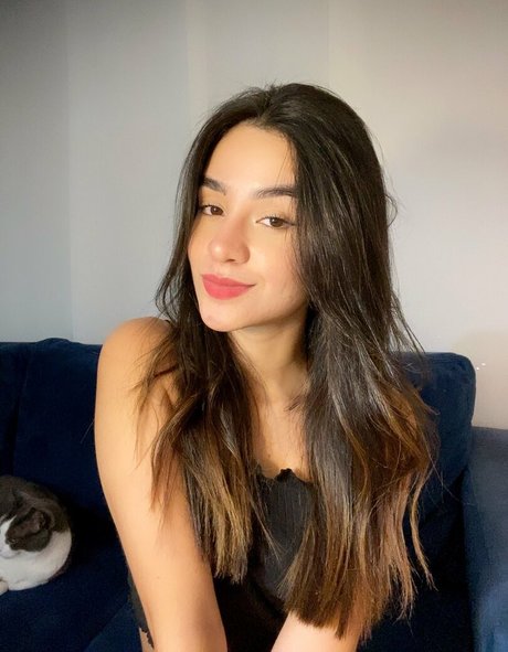 carolcor21 pornstar nude pics