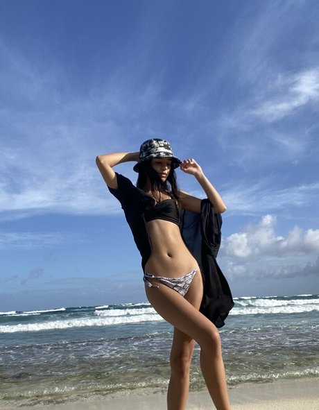 carolcor21 nudes actress galleries