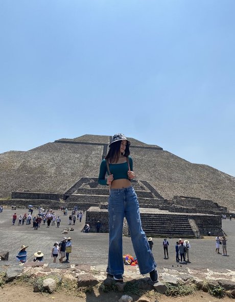 carolcor21 pornstar nice img