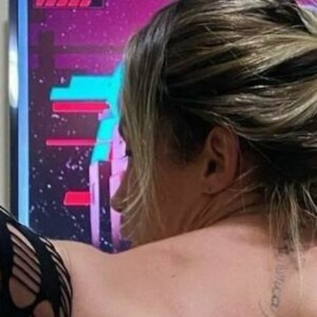 blonde midget onlyfans pretty pic