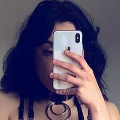 Lucia Scharwz model free images