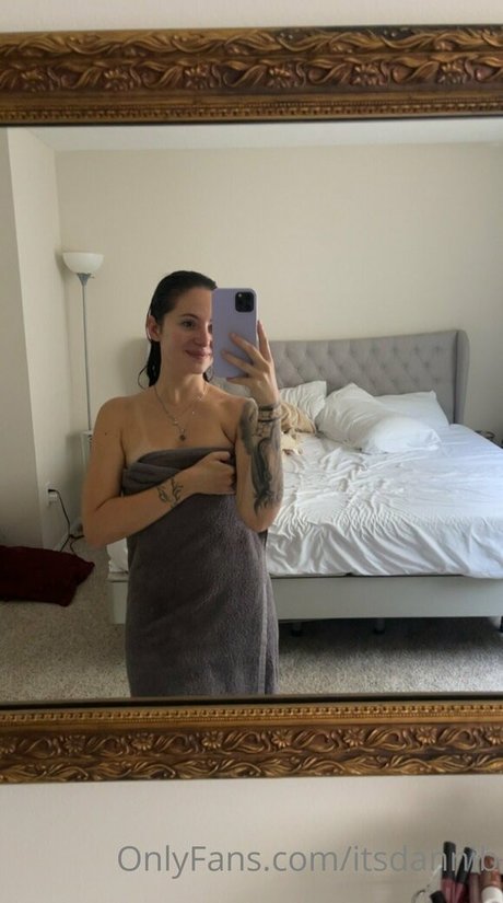 ItsdanniB perfect model photos