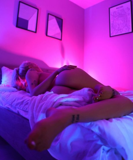 misscannabisss sexy pornstar pic