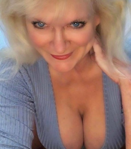 Sandie Lee model sex img