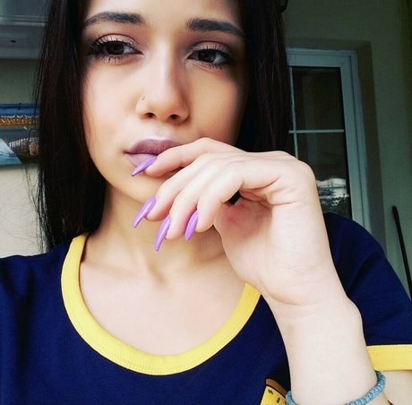 Vassiliki xlk xxx model pic