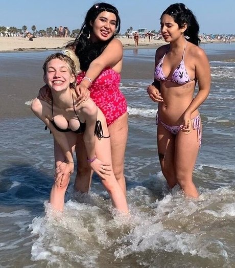 Dogluver007 model nudes archive