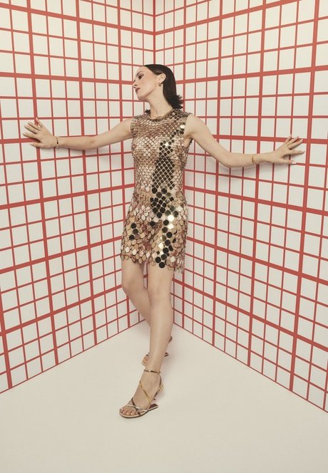 Maude Apatow model naked image