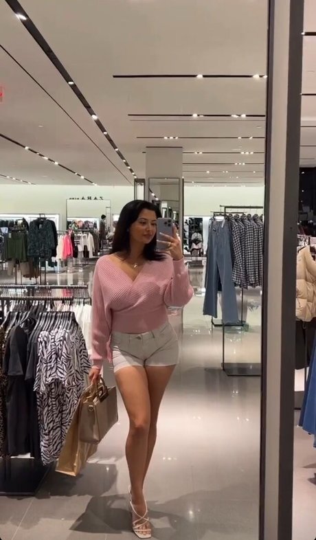 Iamrebeccasmithh star sexy images