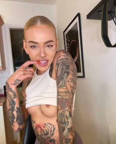 Aurajoutsenlampi star erotic images