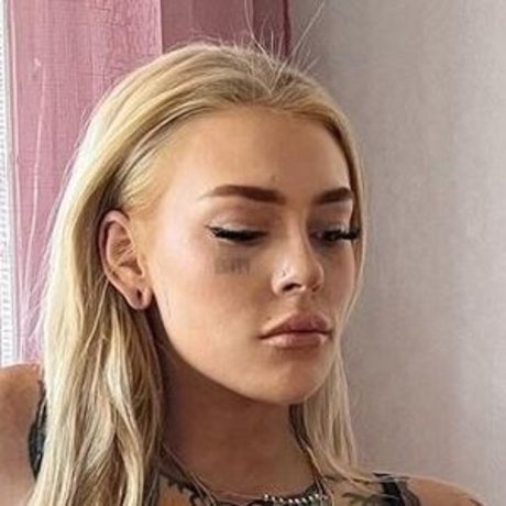 Aurajoutsenlampi pornstar art images