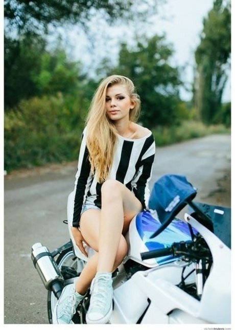 Anastasiya Ukolova porn star photos