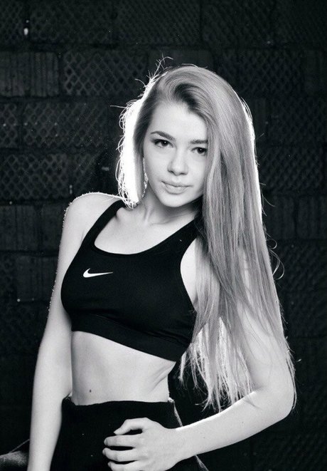 Anastasiya Ukolova nice actress pics