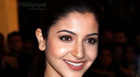 Anushka Sharma erotic actress picture