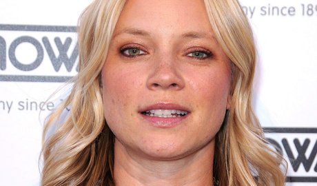 Amy Lysle Smart naked model picture