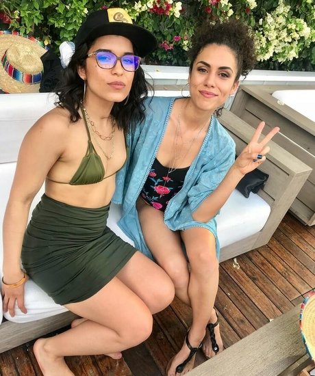 Andrea Sixtos best star photos