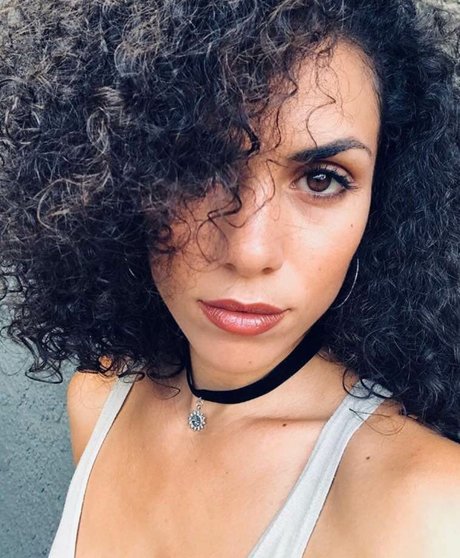 Andrea Sixtos erotic model img