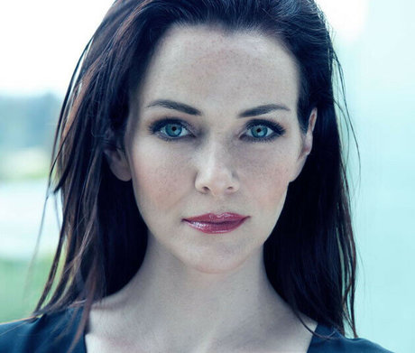 Annie Wersching star nude picture