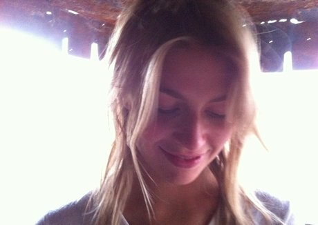 Annie McGinty nudes star gallery