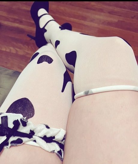 Cherrytonic model sex picture