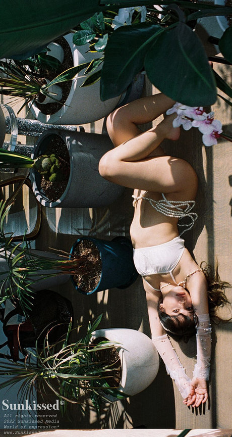 Sunkissedmag nudes model pic