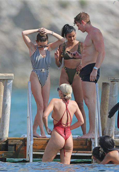 Amber Davies xxx star image