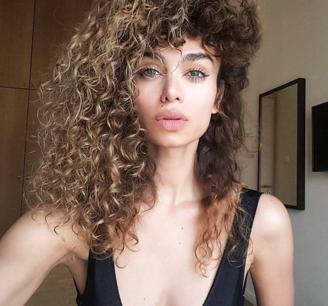 Amanda Chrishell nice actress galleries