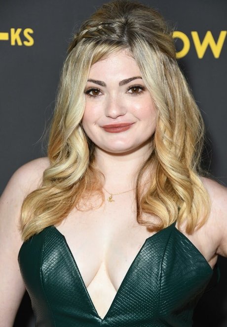 Alexis Raich erotic pornstar img