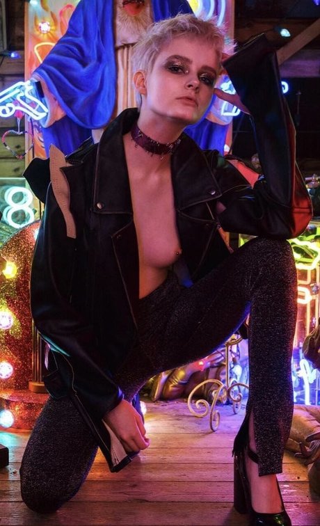 Milkie Way actress gallery