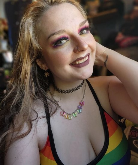 gabbigastthegreen naked actress image