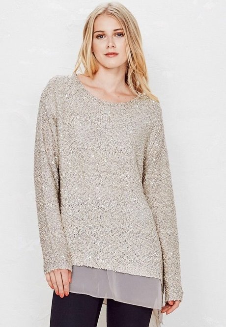 Alena Savostikova sexy model pic