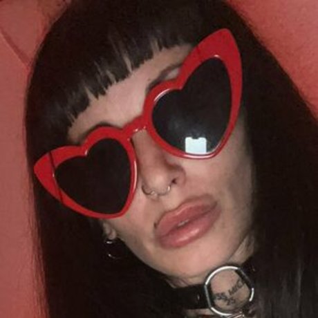 Marykey model pornographic image