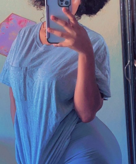 Sphakia Sanon pornographic star img