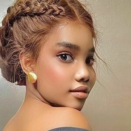 Sphakia Sanon model top galleries