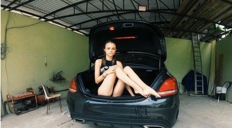 Misss Vikka nude actress image