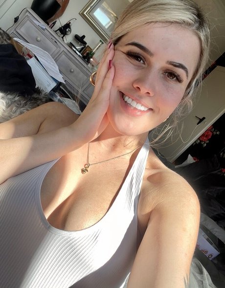 Pearl420 naked actress images