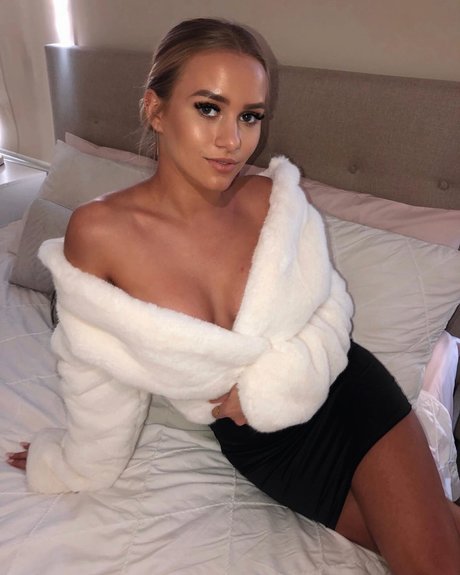 big tits brunette onlyfans pornographic gallery