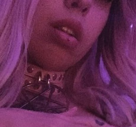 cristinaquinn pretty pornstar pictures