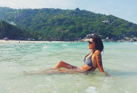 Ana Gutierrez pretty star picture