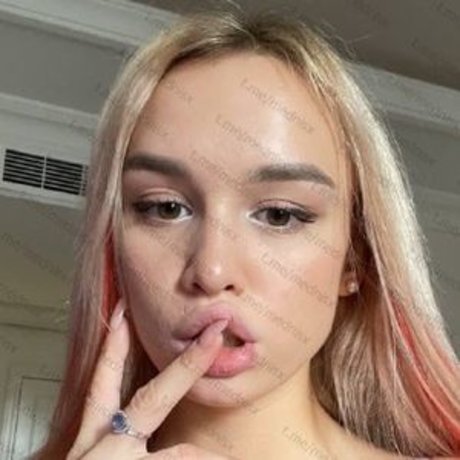 succubdiana model sexy archive