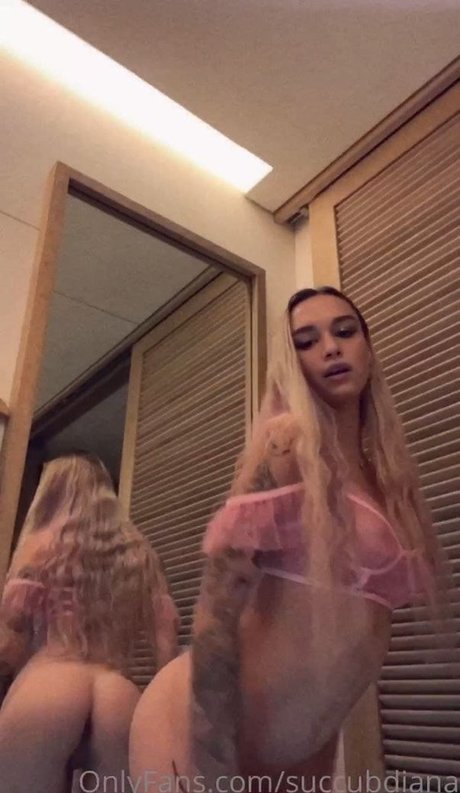 succubdiana sexy pornstar pic